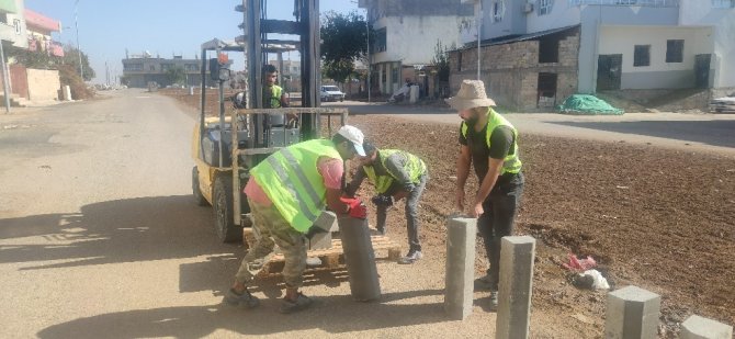 Viranşehir’de Kilitli Parke Ve Refüj Çalışması