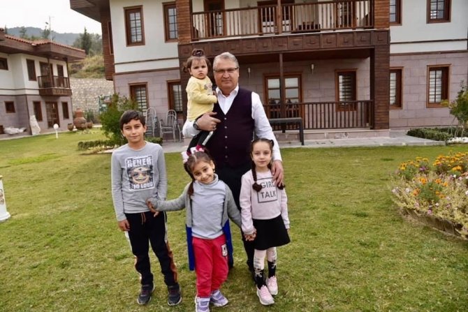 Yunus Emre Kültür Parkı Ziyaretçi Akınına Uğruyor