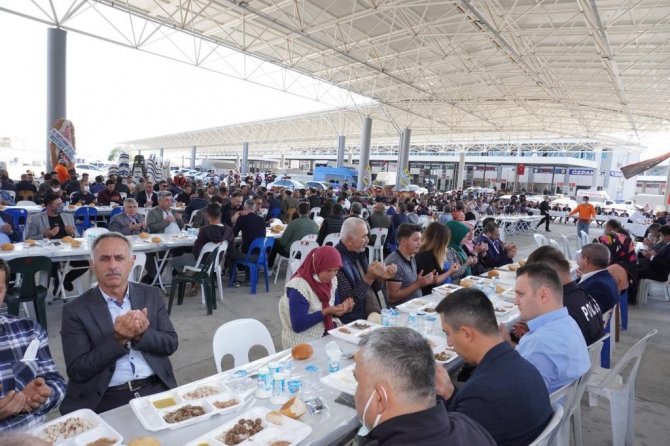 Finike Toptancı Halinde Yeni Sezon Dualarla Açıldı