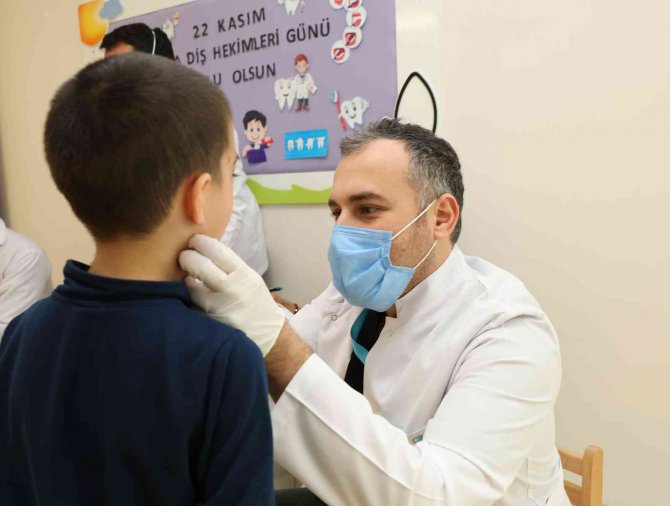 Alkü Anaokulu Öğrencileri Ağız Ve Diş Taramasından Geçti
