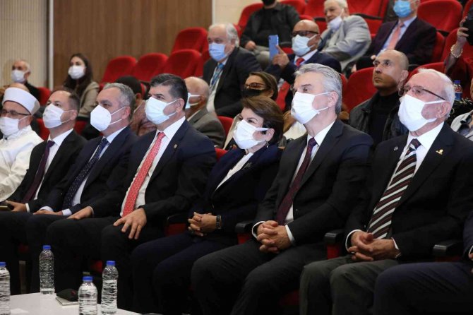 Kıbrıs’ın Fethinin 450. Yılı Sempozyumu Başladı
