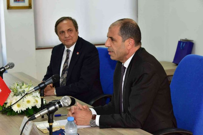Chp’li Belediye Başkanları Kktc’de Siyasi Partiler İle Bir Araya Geldi
