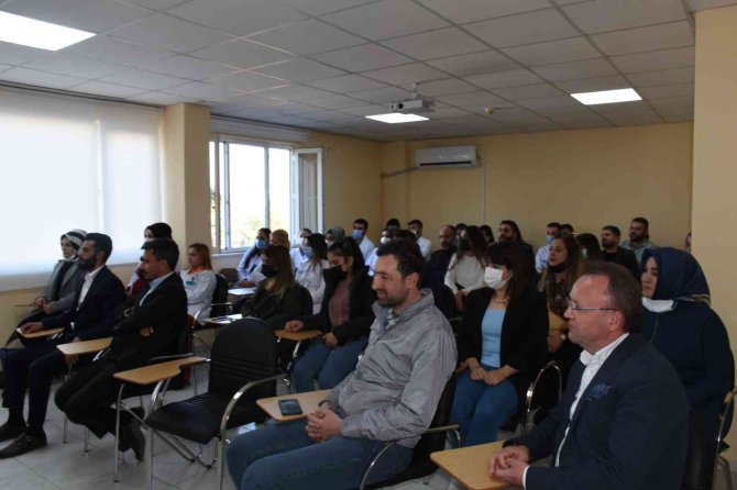 Uyanış Gençlik Eğitmenleri Yazar Erol Erdoğan İle Buluştu