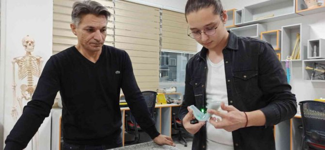 Yıllardır Kullanılan Breadboardların Yapısını Lise Öğrencisi Değiştirdi