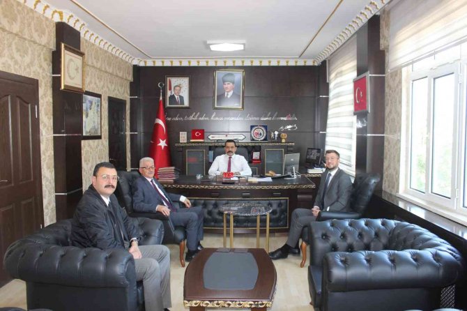 Çtb’den Öğrencilere Mont Yardımı