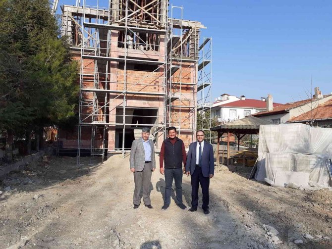 Gediz’de Hafızlık Kız Kur’an Kursu İnşaatının Yapımı Devam Ediyor