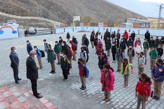 Müdür Gür: “Kaldığımız Yerden Aynı Kararlılıkla Devam Ediyoruz”