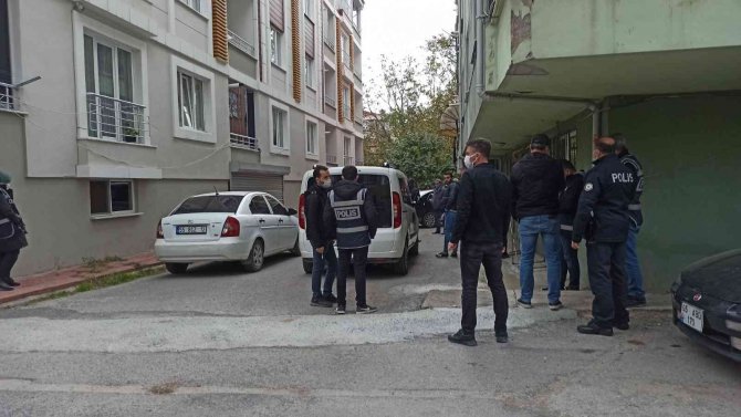 44 Yaşındaki Kadını Boğarak Öldüren Katil Zanlısı Cezaevinde Kendini Astı