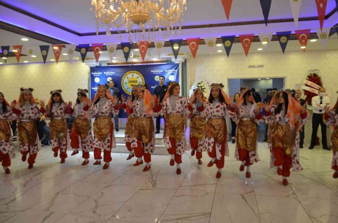 İ̇stanbul’da Yaşayan Kırıkhanlılar Tanışma Ve Dayanışma Gecesinde Buluştu
