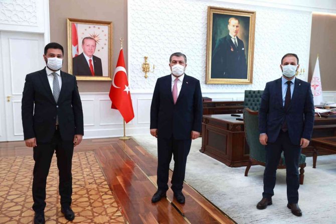 Başkan Öztekin, Sağlık Bakanı Koca Ve Ticaret Bakanı Muş İle Bir Araya Geldi