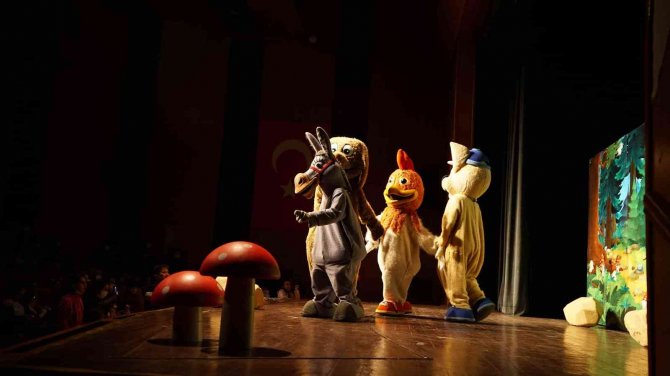 Minikler "Bremen Mızıkacıları" İle Doyasıya Eğlendi