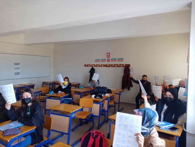 Lisede “Netlerle Devleşenler” Projesi Başladı
