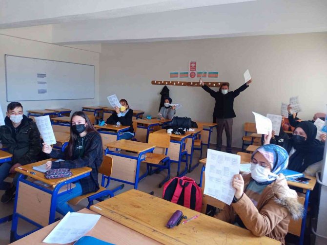 Lisede “Netlerle Devleşenler” Projesi Başladı