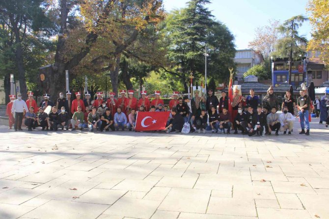 Üniversite Öğrencileri Tarihe Yolculuk Yaptı