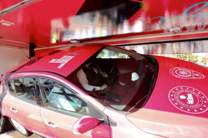 Simüslasyon Aracı İle Uygulamalı Eğitim