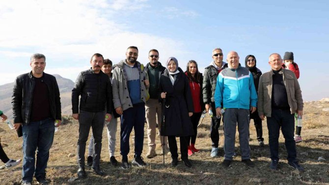 Akyurt’ta Öğretmenler İçin Doğa Yürüyüşü Düzenlendi