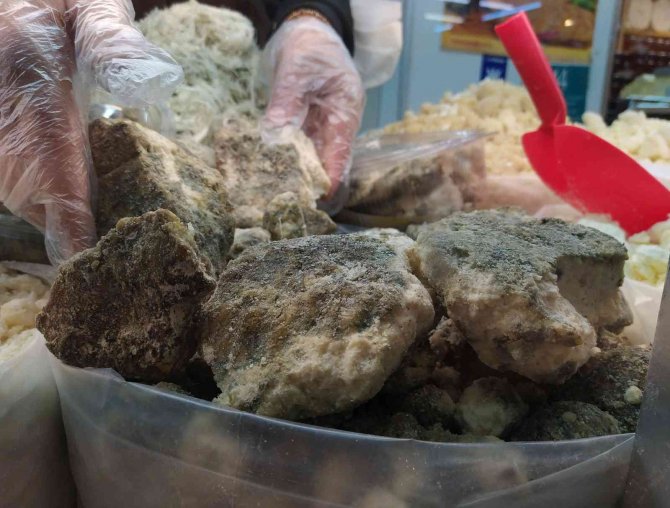 İ̇şte Muhteşem Süleyman’ın Ordusuna Yedirdiği Penisilin Gibi Peynir