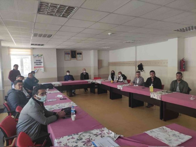 Pazarlar’da "Zafere Koşuyorum" Projesi