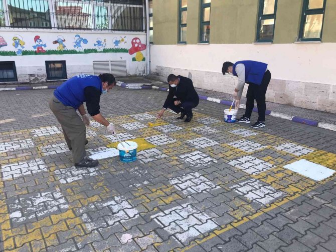 Genç Gönüllülerden Anlamlı Etkinlik