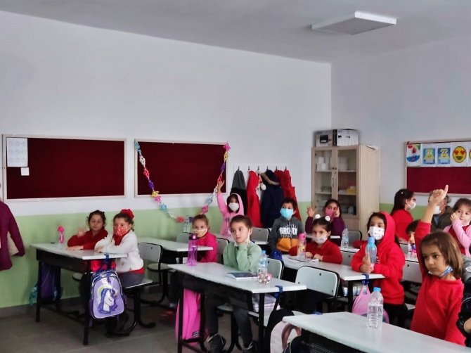 Öğrencilere Hijyen Ve Gıda Güvenliği Eğitimi