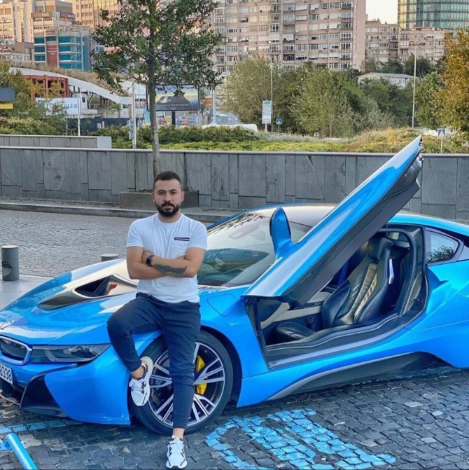 Doğum Gününde İkinci İşyerini Açtı