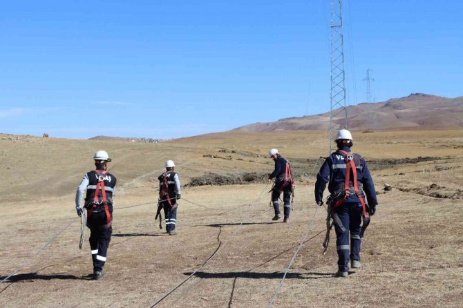 Vedaş, Kesintisiz Enerji İçin Yatırımlarını Sürdürüyor