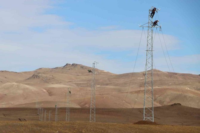 Vedaş, Kesintisiz Enerji İçin Yatırımlarını Sürdürüyor