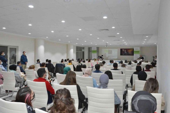 Uşak Üniversitesi, 9. Ulpas Sempozyumuna Ev Sahipliği Yaptı