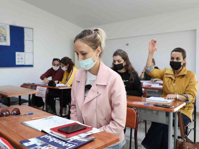 Atasem’de 475 Yabancıya Türkçe Eğitimi