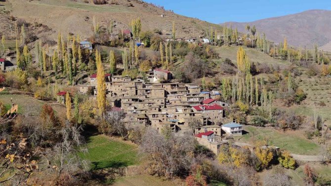 Hizan’ın Taş Evlerinin Sonbahar Güzelliği