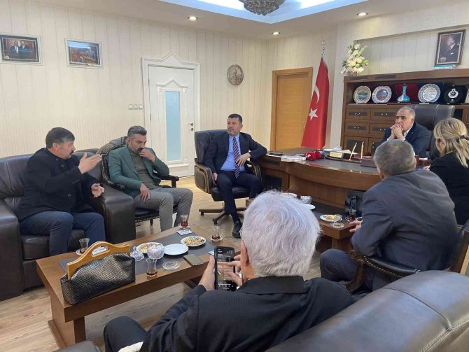 Chp Genel Başkan Yardımcısı Ağbaba, Ağrılılarla Bir Araya Geldi