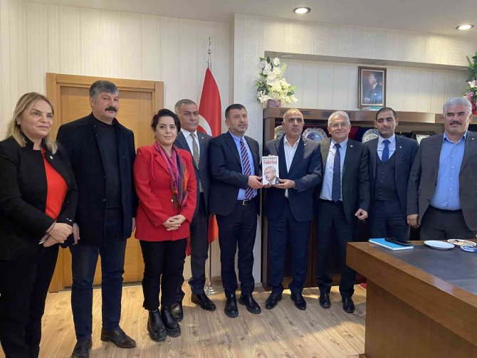 Chp Genel Başkan Yardımcısı Ağbaba, Ağrılılarla Bir Araya Geldi