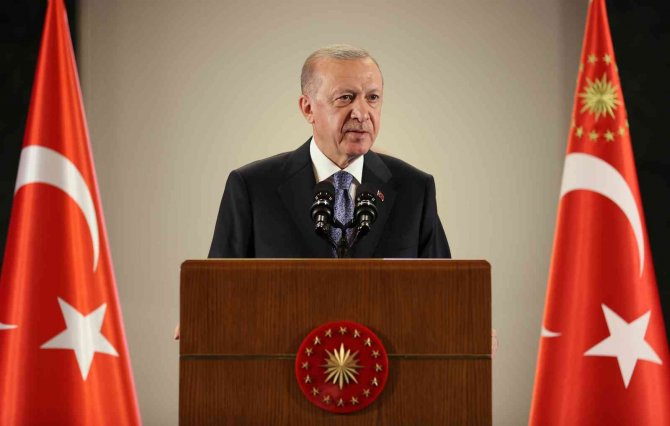 Cumhurbaşkanı Erdoğan: "Öğretmenlik Meslek Kanunu Çıkarmak İçin Hazırlıklarımızı Tamamladık"