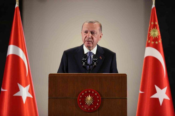Cumhurbaşkanı Erdoğan: "Öğretmenlik Meslek Kanunu Çıkarmak İçin Hazırlıklarımızı Tamamladık"