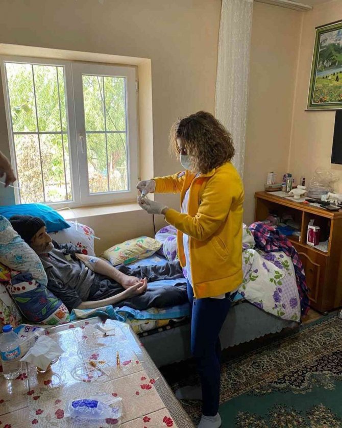 Erzincan’ın Köy Ve Mezralarında Covid-19 Aşılamaları Devam Ediyor