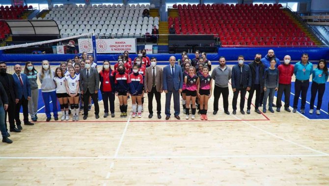 Manisa’da Okul Sporları Müsabakaları Başladı
