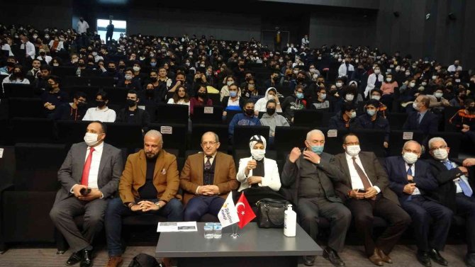 Mete Yarar Tekden Koleji’nde