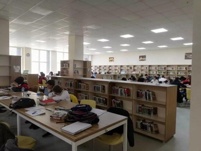 İ̇l Halk Kütüphanesinde Tarihi Rekor