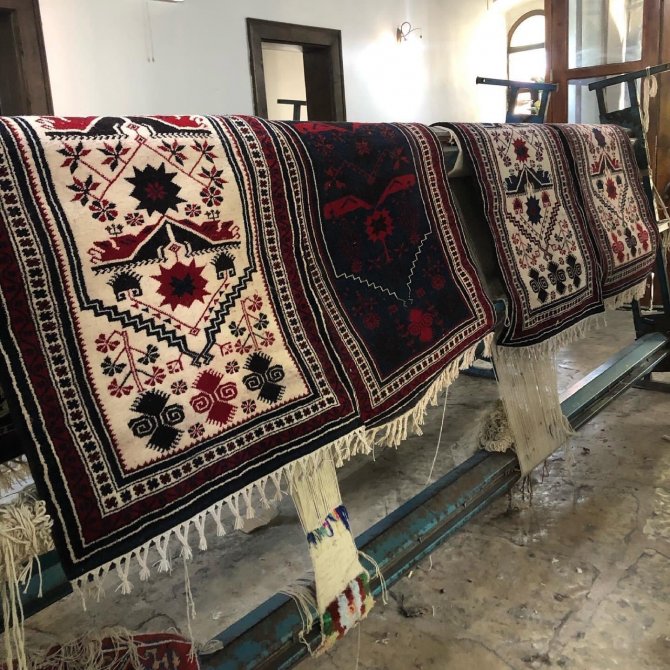 İ̇vrindi’de Maharetli Eller’de Üretim Devam Ediyor