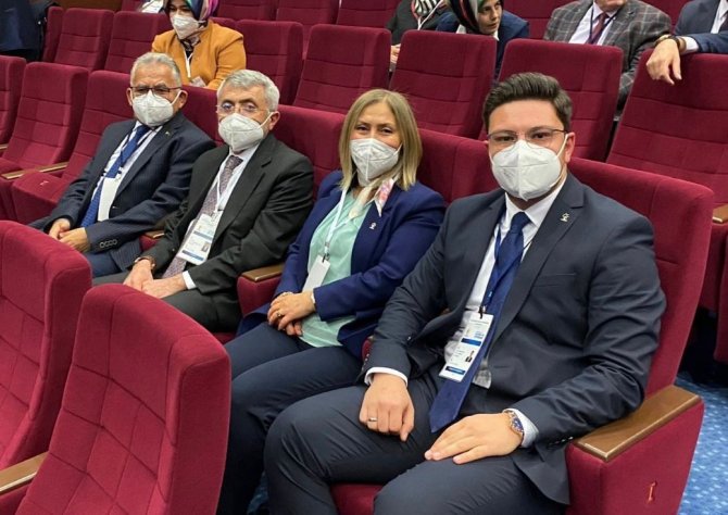Başkan Büyükkılıç, Ak Parti İ̇l Genişletilmiş İ̇l Başkanları Toplantısı’na Katıldı