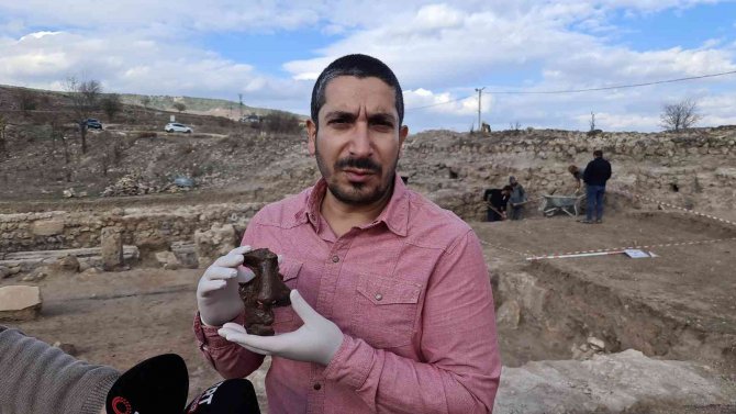 1800 Yıllık Demir Maske Batı Karadeniz’de Roma Döneminin İlk Askeri Üssünü Ortaya Çıkarttı