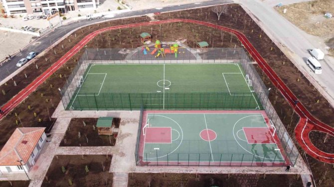 Keçiören’e Bir Park Ve Spor Kompleksi Daha Yapıldı