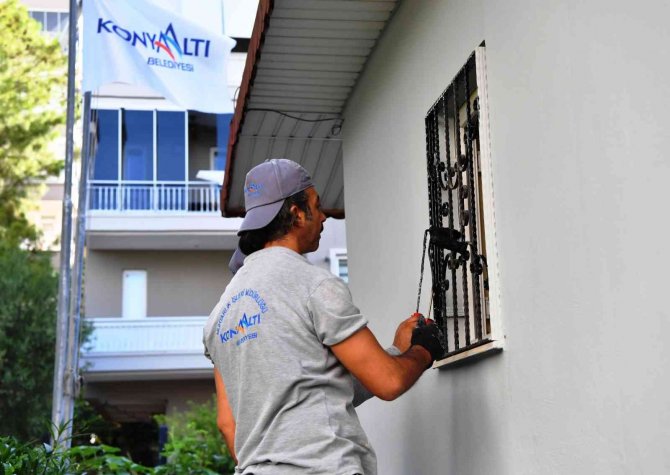 Konyaaltı’ndaki Muhtarlıklara Bakım-onarım Desteği