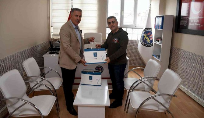 Kuşadası Belediyesi Öğretmenleri Unutmadı