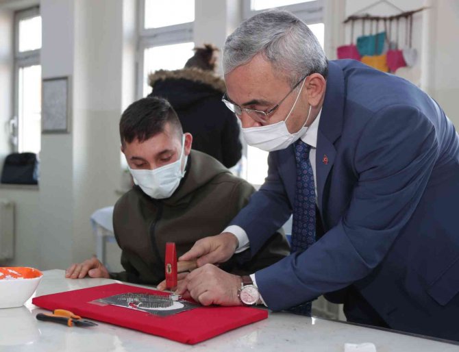 Başkan Işık: "Okullara Desteğimiz Sürecek"