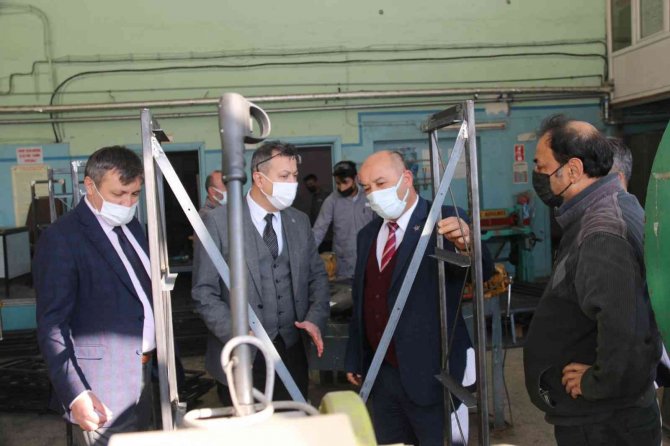 Kütahya’da 86 Okulun Kütüphaneleri Meslek Liseleri Tarafından Yapılacak