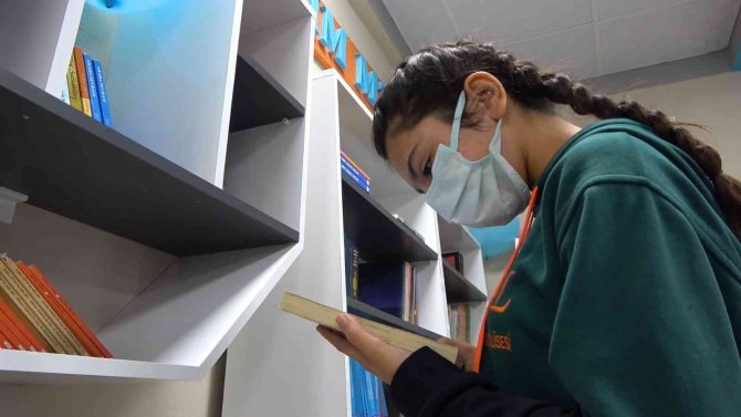 Emine Erdoğan’ın Himayesinde Başlatıldı: "Kütüphanesiz Okul Kalmayacak"