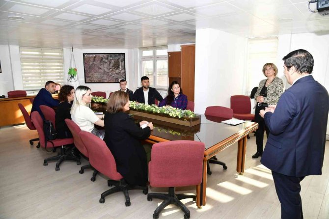 Hizmet İçi Seminerler Aralıksız Sürüyor