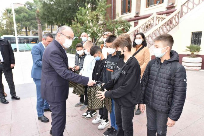 Vali Karadeniz, ‘Şehrim Benim Evim Projesi’ Öğrencileriyle Buluştu