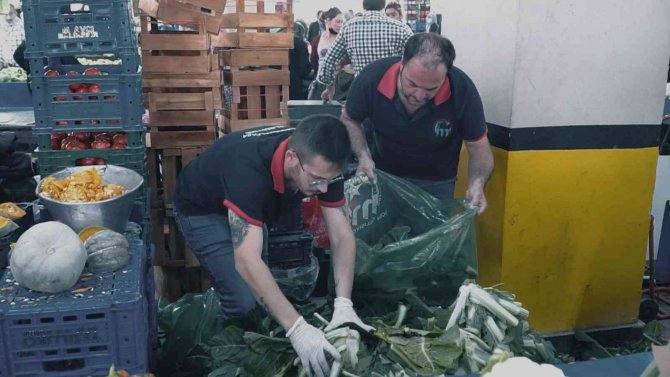 Bursa’da Yeşil Atıklar Gübre Oluyor